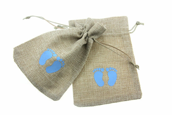 Jute zakjes babyvoetjes blauw 9.5 x 13.5 cm