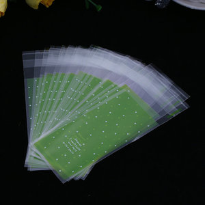 Dierbare Psychologisch vertalen Cellofaan zakjes groen met witte stipjes 5 x 13 cm 10 stuks -  Gelukspoppetjes.nl